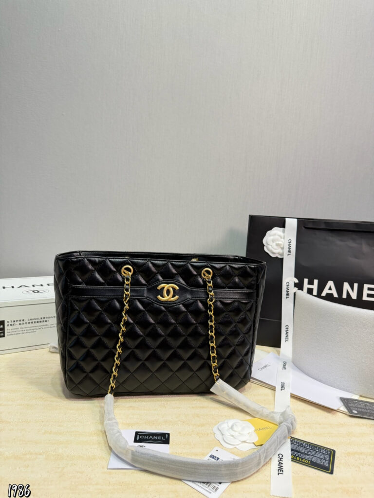 Chanel 579016 Bag Size 31