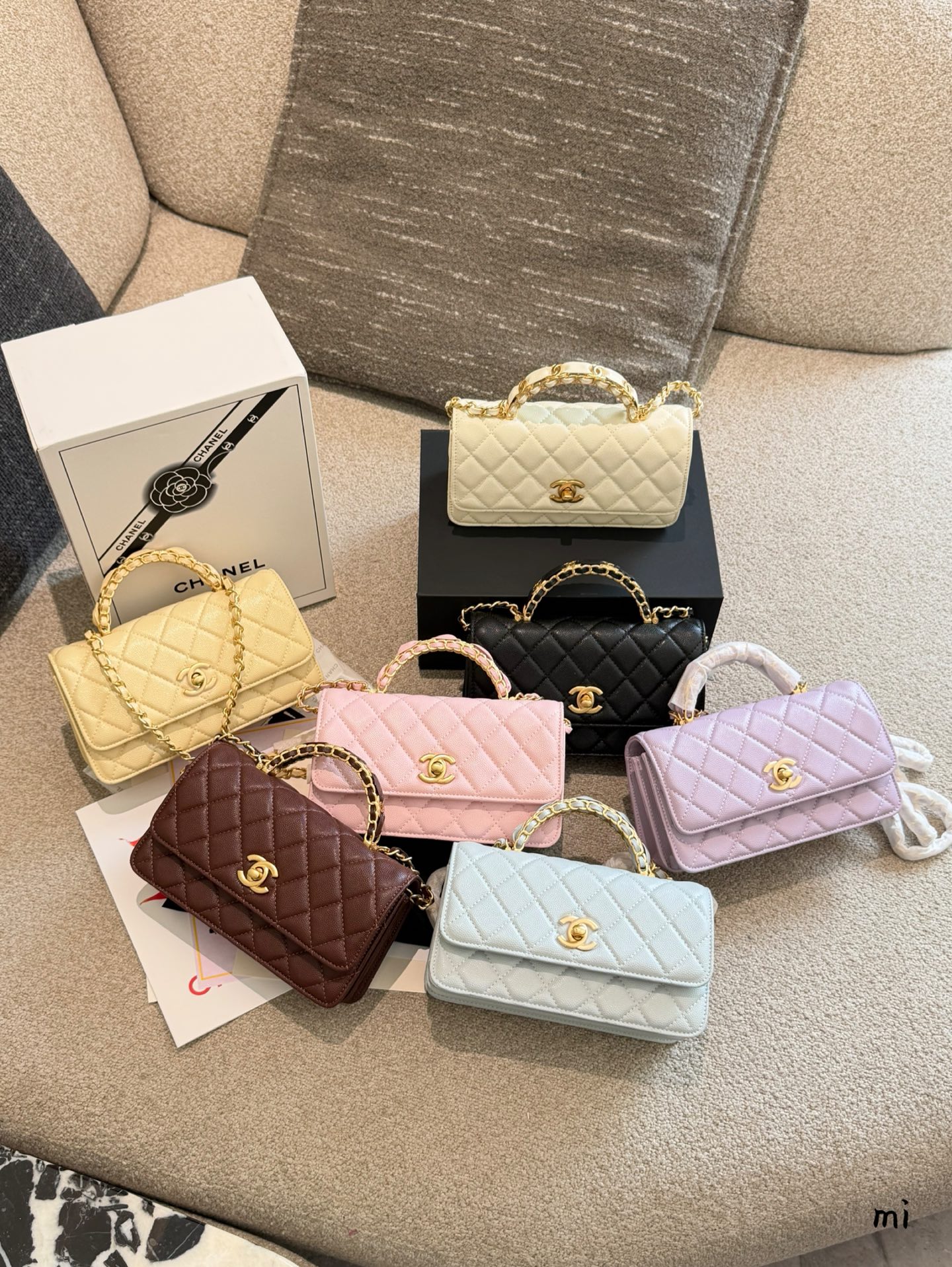 Chanel 579339 Bag Size 19