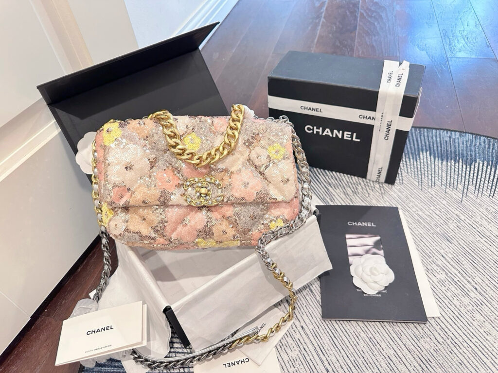 Chanel 580782 Bag Size 19