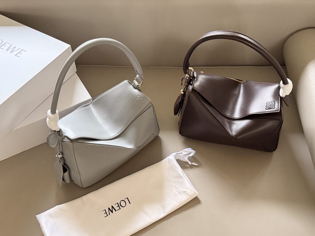 Loewe 581322 Bag Size 29