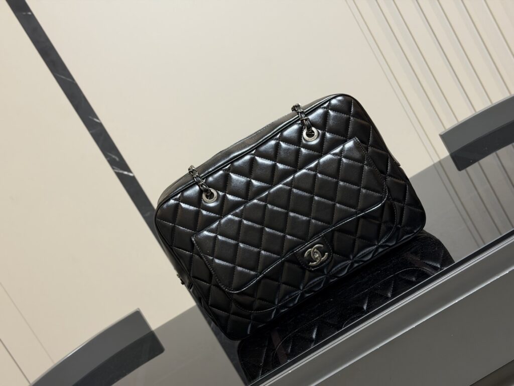 Chanel 581404 Bag Size 40
