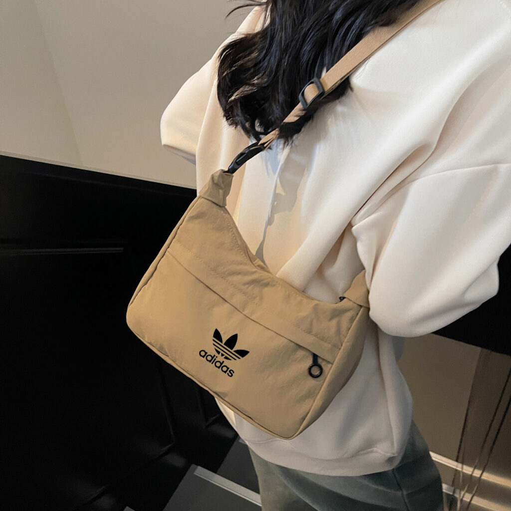 Adidas 633681 Bag Size 40, 23, 20