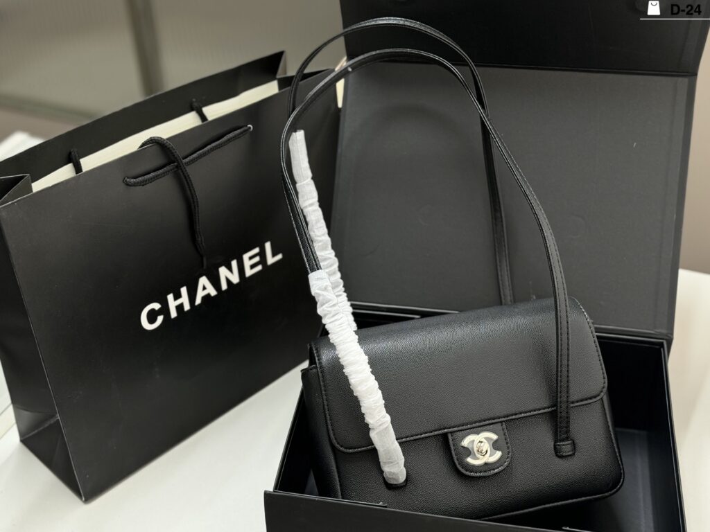 Chanel 713351 Bag Size 24