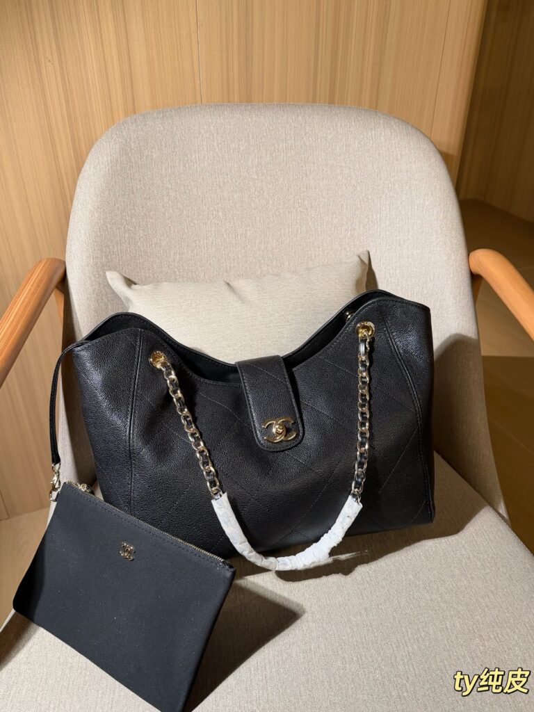 Chanel 722213 Bag Size 33, 25, 11