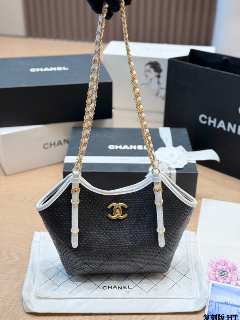 Chanel 926931 Bag Size 20