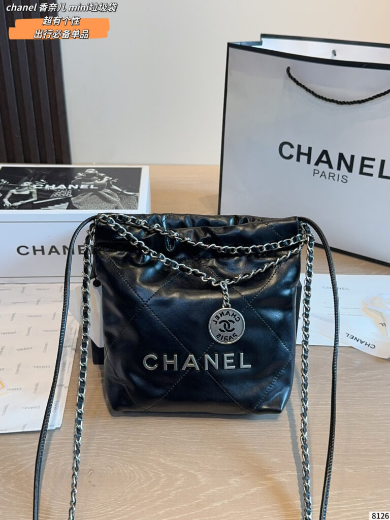 Chanel 980568 Bag Size 18