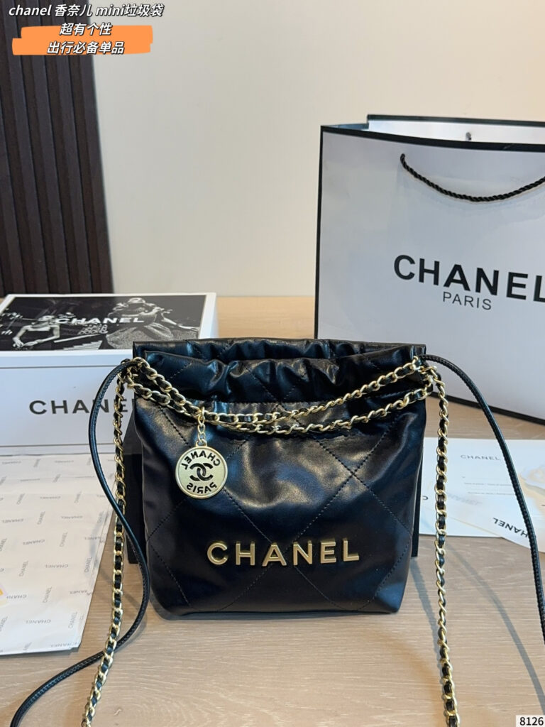 Chanel 980572 Bag Size 18