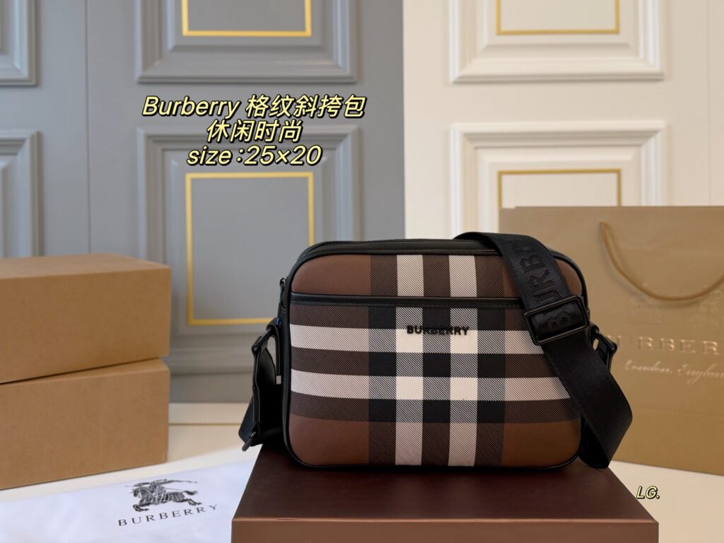 Burberry 981640 Bag Size 25, 20