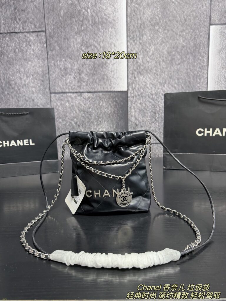 Chanel 985101 Bag Size 18