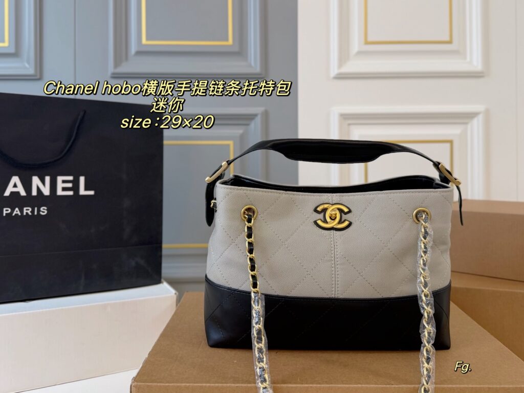 Chanel 986753 Bag Size 29, 20
