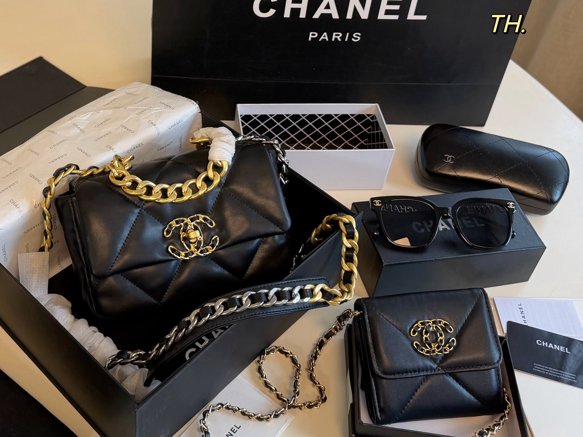Chanel 988299 Bag Size 20, 14