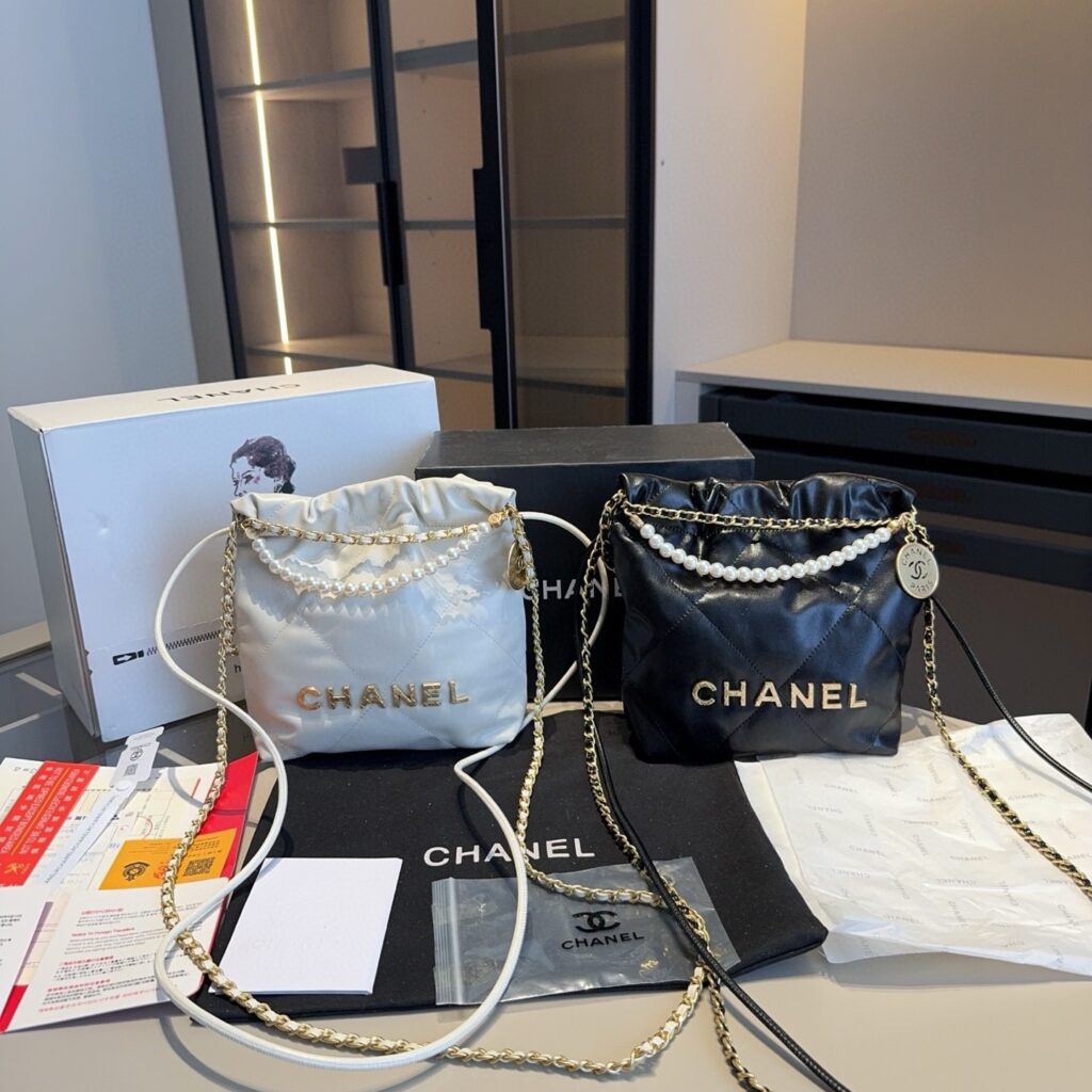 Chanel 991949 Bag Size 17, 18