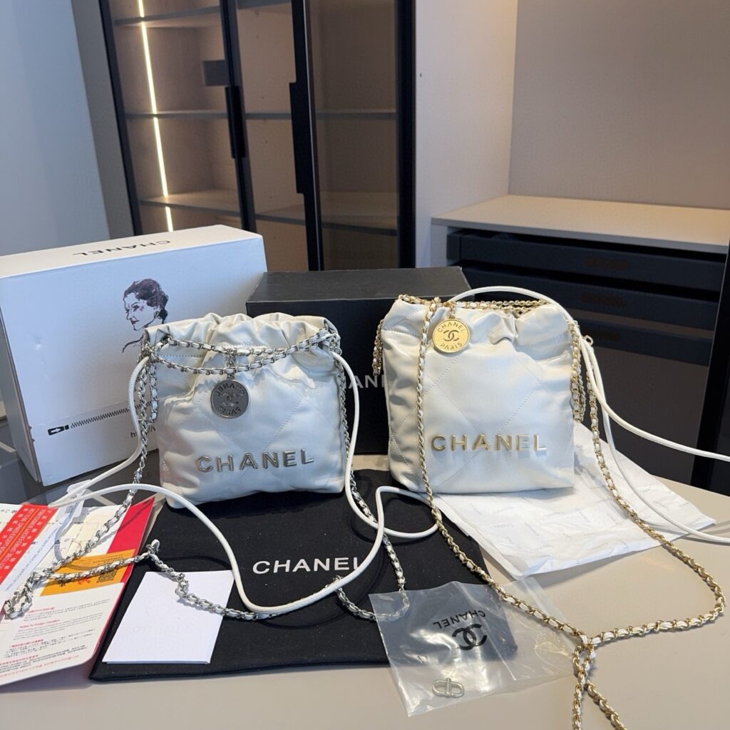 Chanel 991958 Bag Size 17, 18