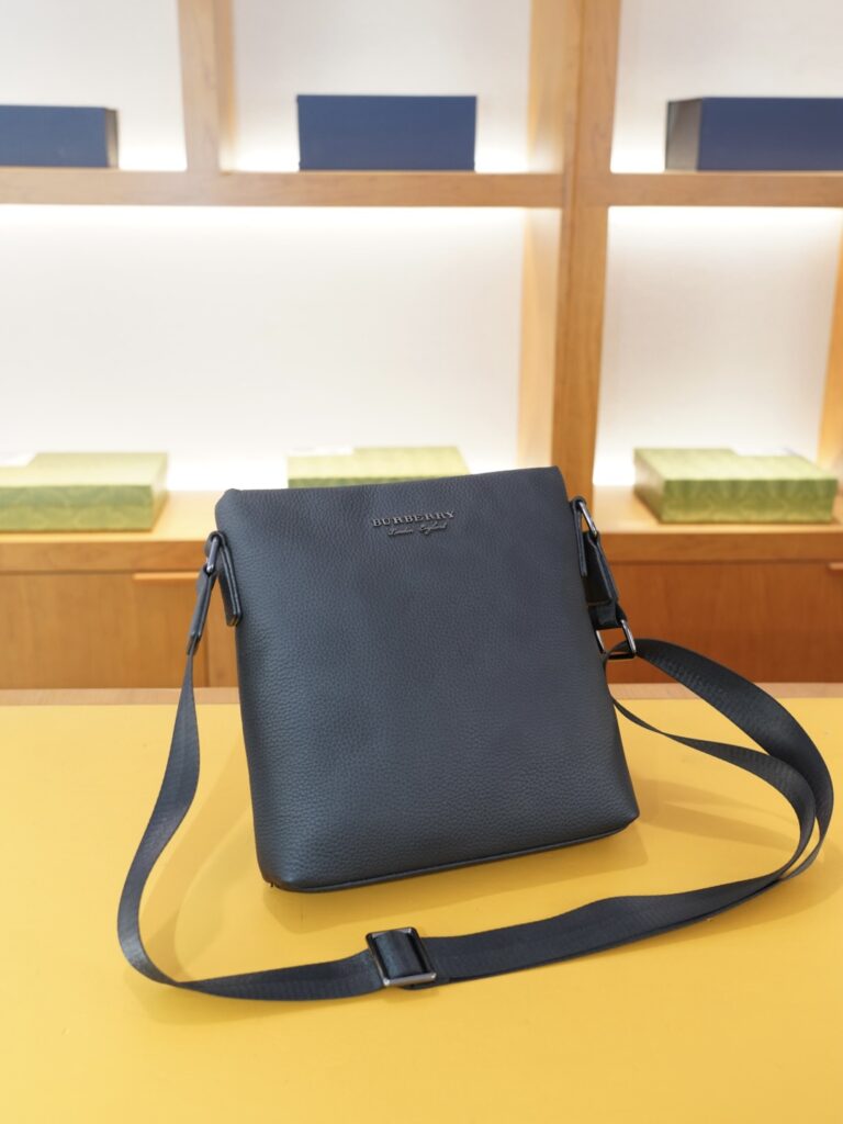 Burberry 993729 Bag