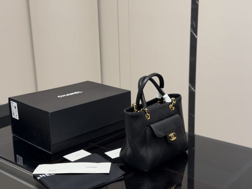 Chanel 998000 Bag Size 22