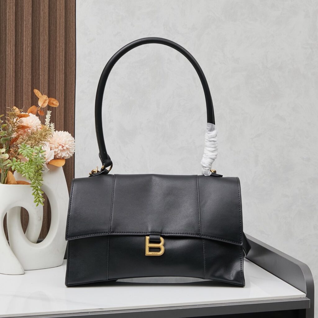 Balenciaga Dhtlr5Drktgjho6Ari0Olidwxqjqycj3Xeuwb9Q IdWxqjqYCJ3XeuWB9Q Bag