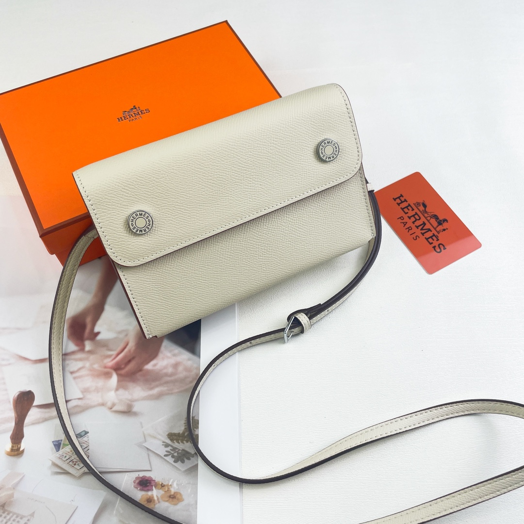 Hermes LT409270 Bag Size 18, 11