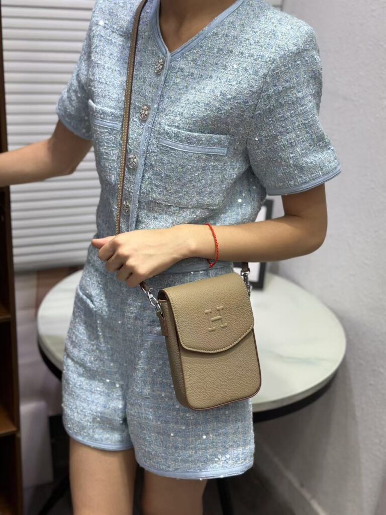 Hermes LT96979 Bag Size 18, 12