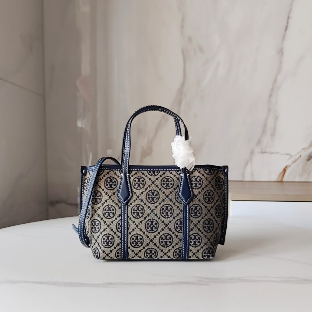 Apple Denlrrfhhcazauhdvz5Qn2Ngn3Qyapm 9Wlyomq n2ngn3QyapM9wLyOmQ Bag Size 18, 15
