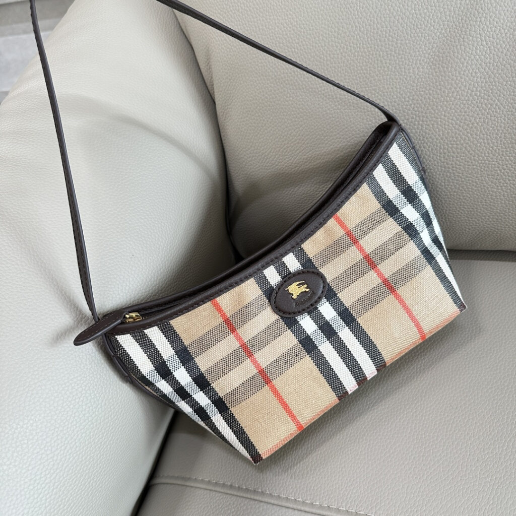 Burberry Dbilr2M Ukeqldlyuxkpyi4J1Hjnmnd6J Cfgzg Yi4j1hjNMNd6jCfGzg Bag Size 25, 12